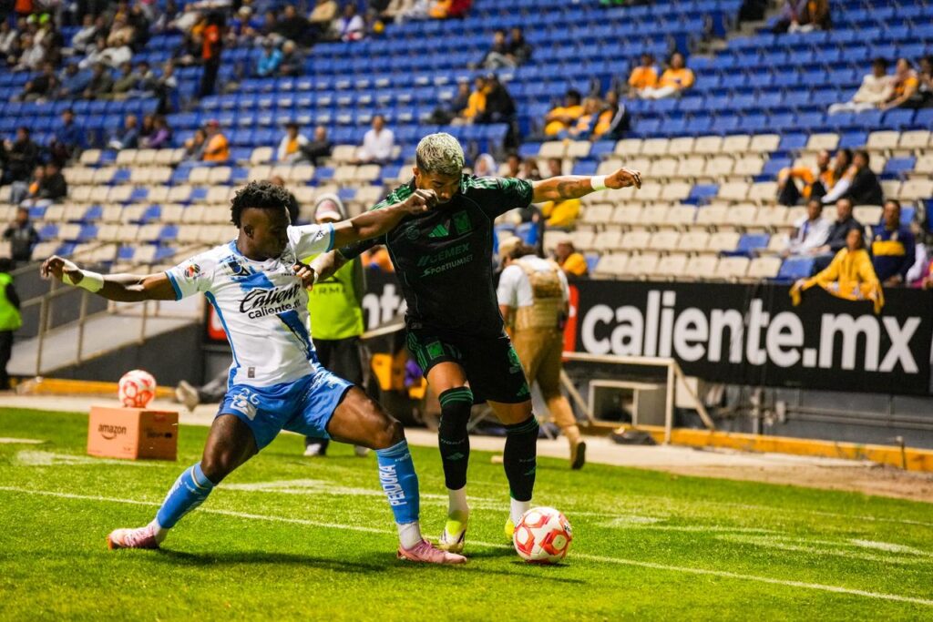 J9 Puebla VS Tigres. Foto: AlbertoMaurno