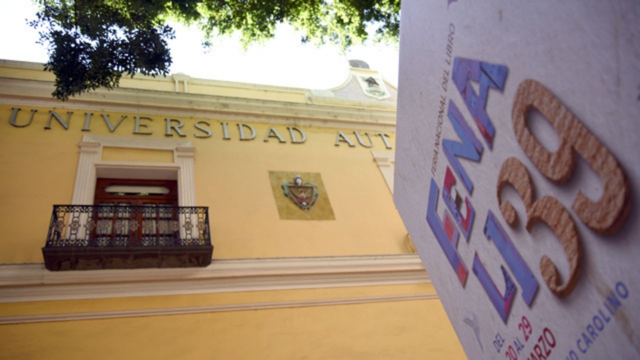 Al Aire transmite desde el Edificio Carolino en la Fenali
