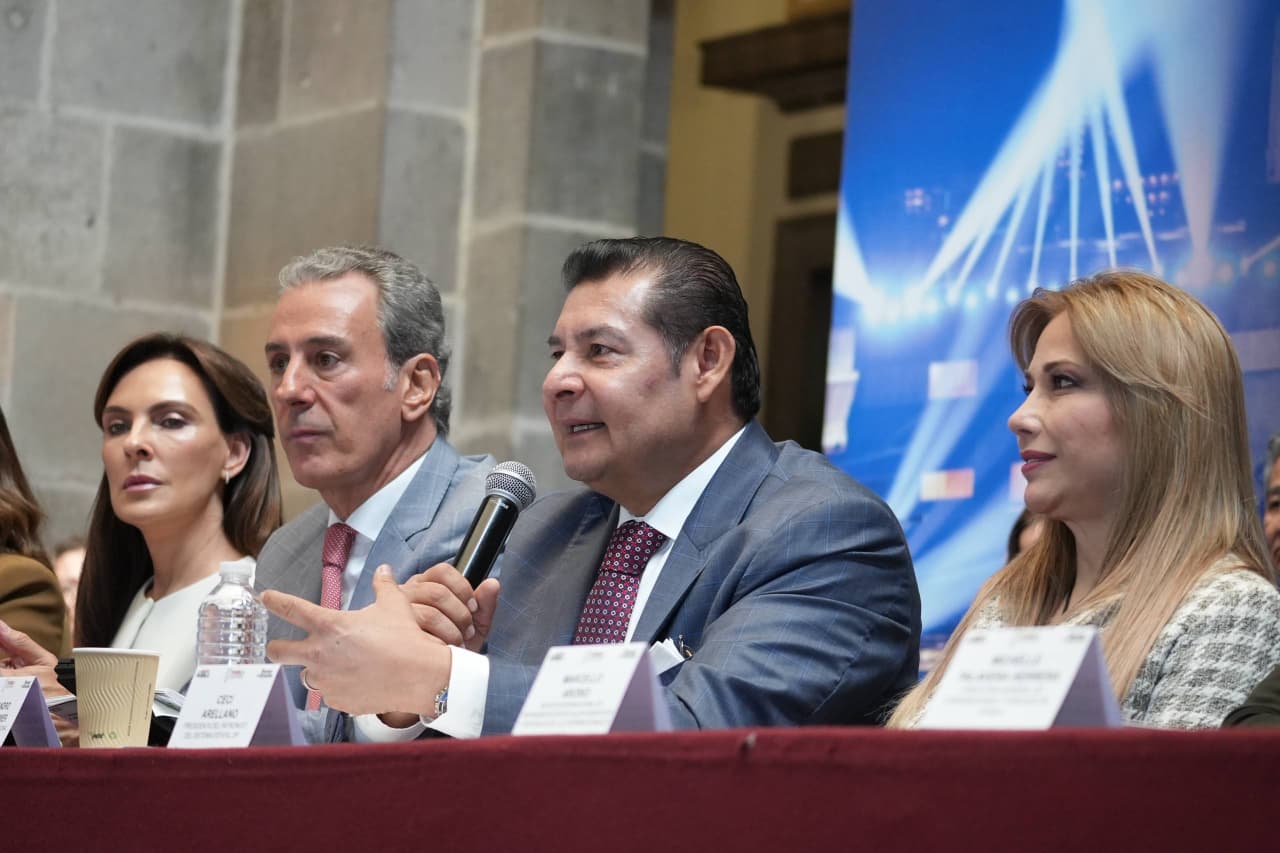 Glow México 2026 Puebla festival de luz