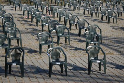 La magia de las filas conversaciones inesperadas