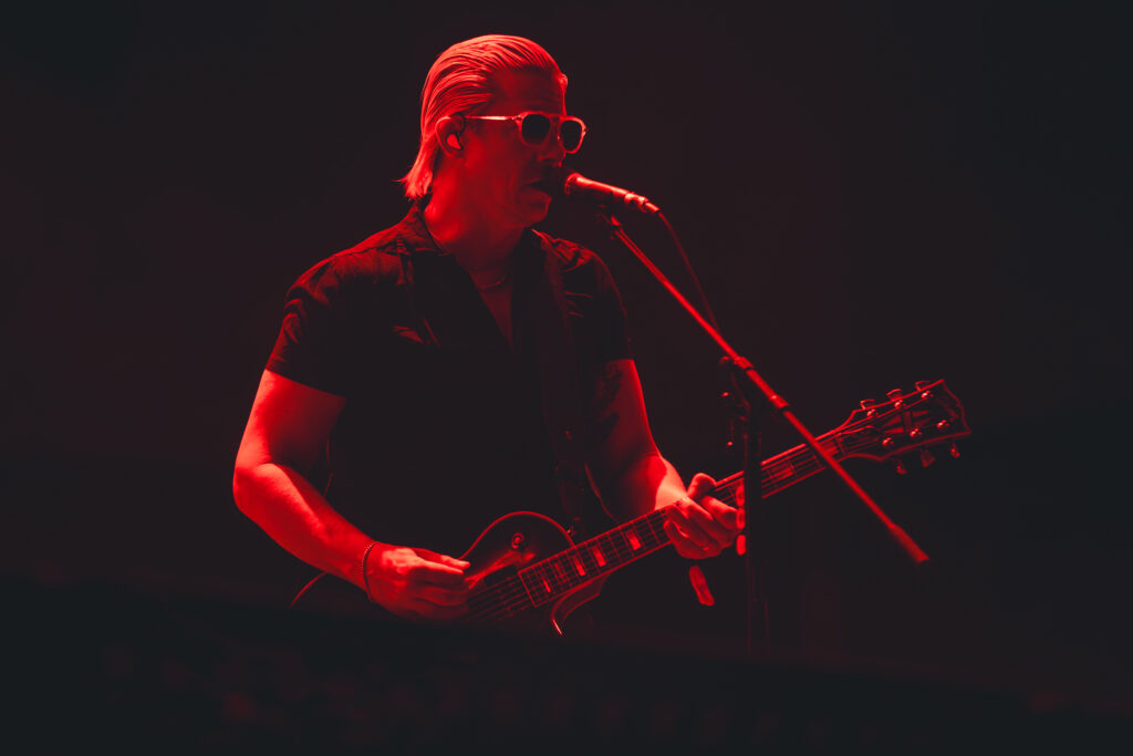 Interpol llena de intensidad Pa’l Norte 2026