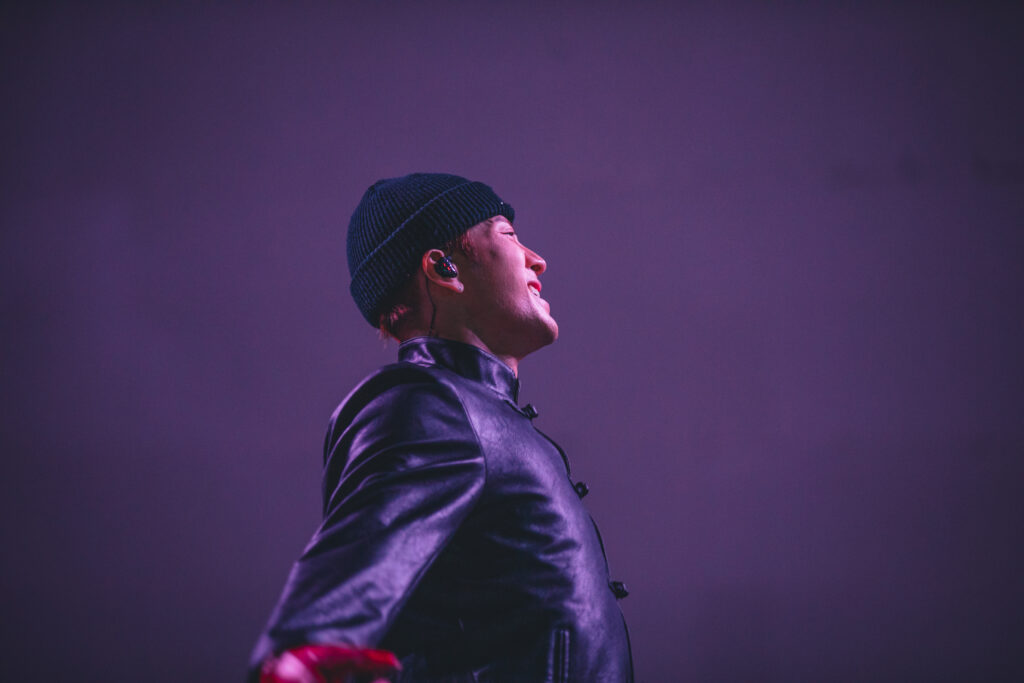 Jackson Wang desata la euforia en Pa’l Norte 2026