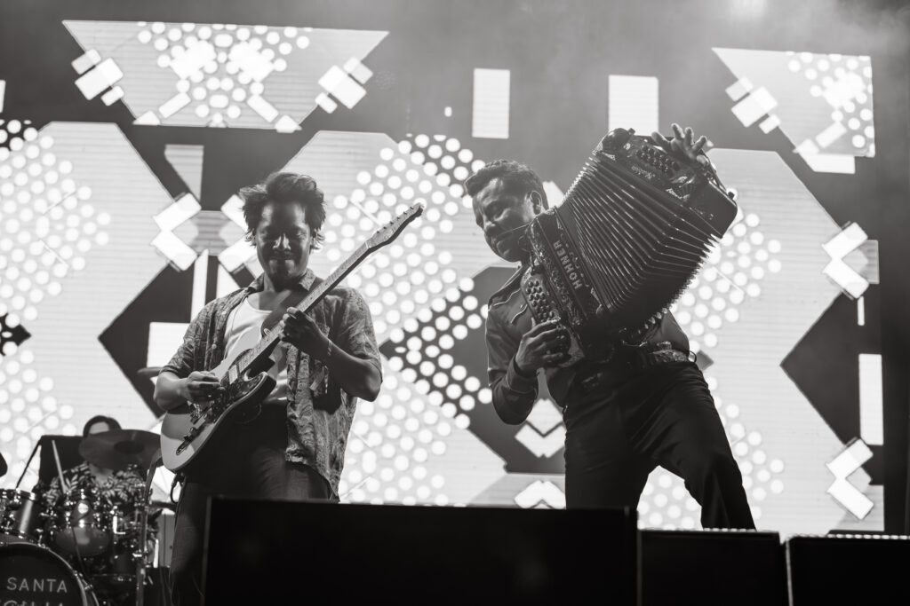 La Santa Cecilia llena de sabor Pa’l Norte 2026