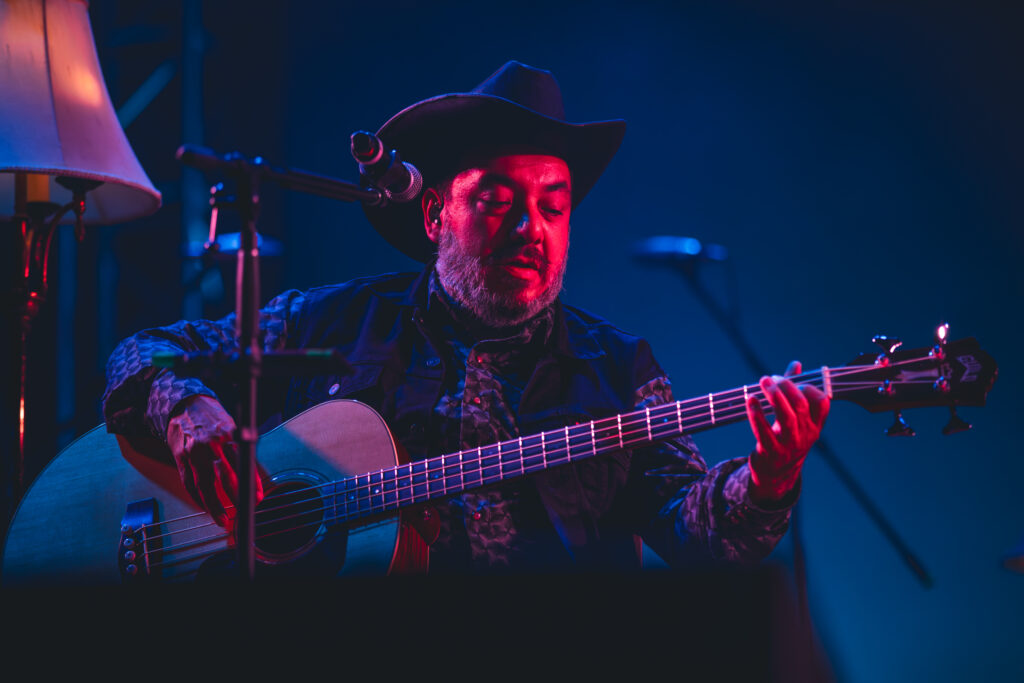 Molotov en acústico sorprende en Pa’l Norte 2026