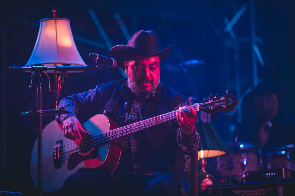 Molotov en acústico sorprende en Pa’l Norte 2026