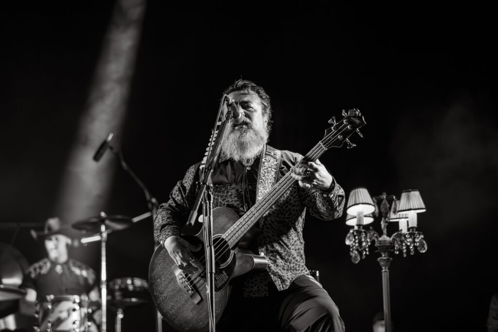 Molotov en acústico sorprende en Pa’l Norte 2026