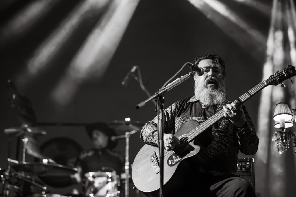 Molotov en acústico sorprende en Pa’l Norte 2026