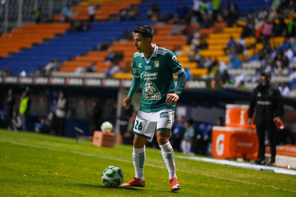 Puebla vs León | J14 Liga MX CL 26. Foto: Alberto Maurno
