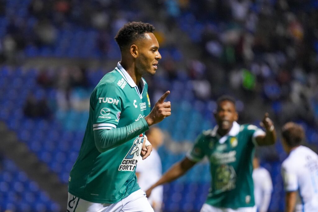Puebla vs León | J14 Liga MX CL 26. Foto: Alberto Maurno