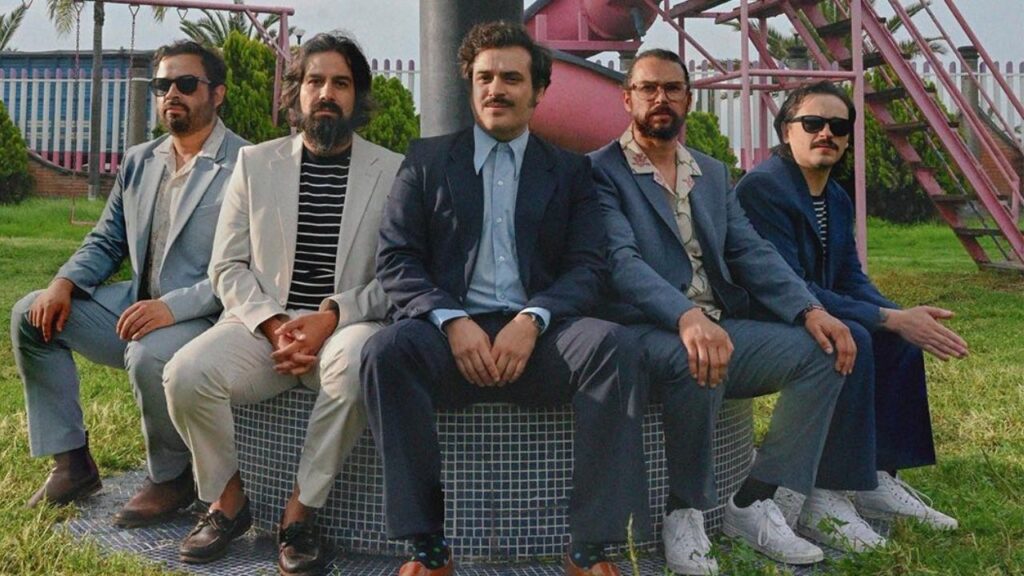 Enjambre anuncia nuevas fechas de su Daños Luz Tour 2026