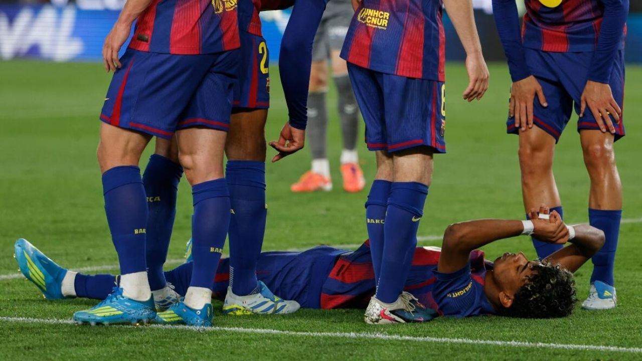 Lamine Yamal se lesiona y dice adiós a la temporada con el Barcelona