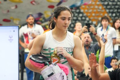 María Estrada gana oro y destaca disciplina en casa