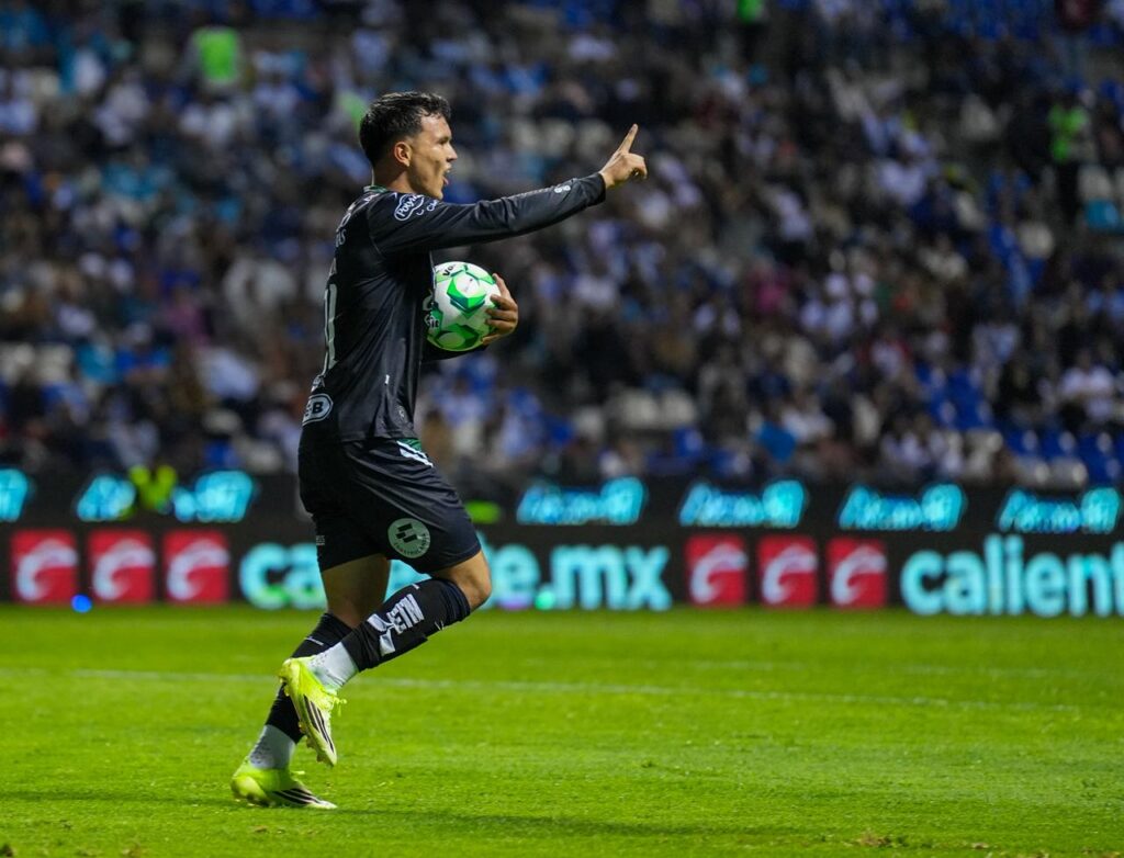 Puebla vs Querétaro | J17 Liga MX CL 26. Foto: Alberto Maurno
