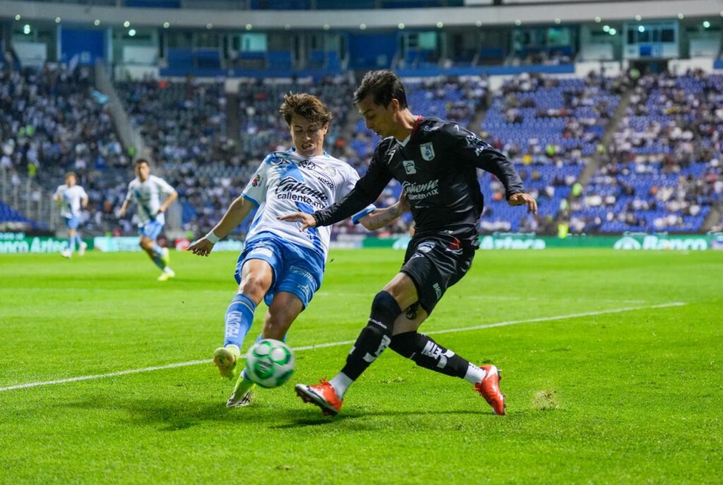 Puebla vs Querétaro | J17 Liga MX CL 26. Foto: Alberto Maurno