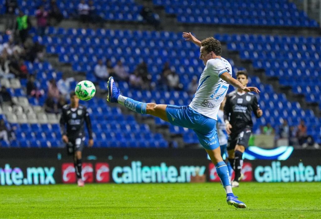 Puebla vs Querétaro | J17 Liga MX CL 26. Foto: Alberto Maurno