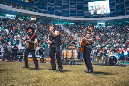 Grupo Frontera en el Estadio Cuauhtémoc. Foto: Ludwin Cuevas