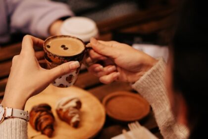 ¿El café hace daño? Efectos de tomar demasiado