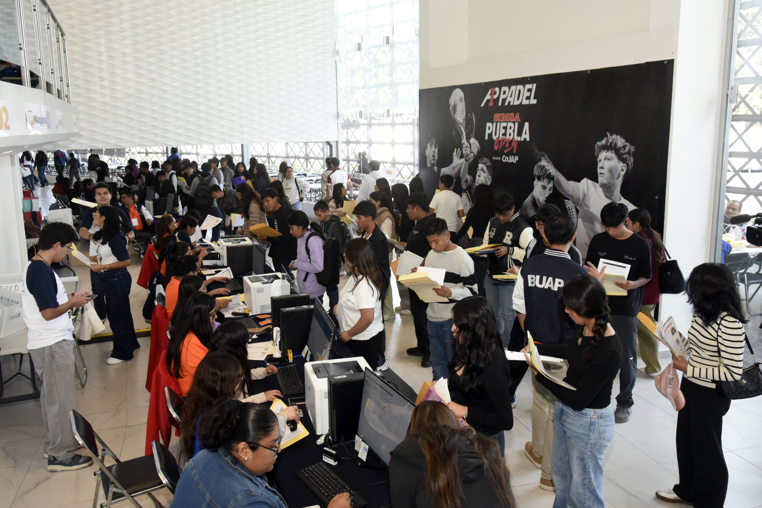 BUAP inicia inscripción de 11 mil 500 alumnos de preparatoria