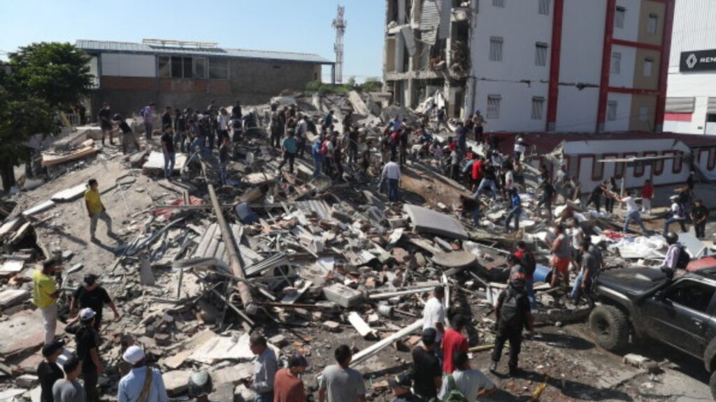 Terremoto en Colombia deja más de 111 muertos