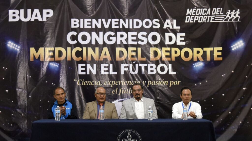 BUAP capacita en medicina deportiva y fútbol