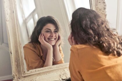 ¿Cómo desarrollar autoestima? Consejos de psicología