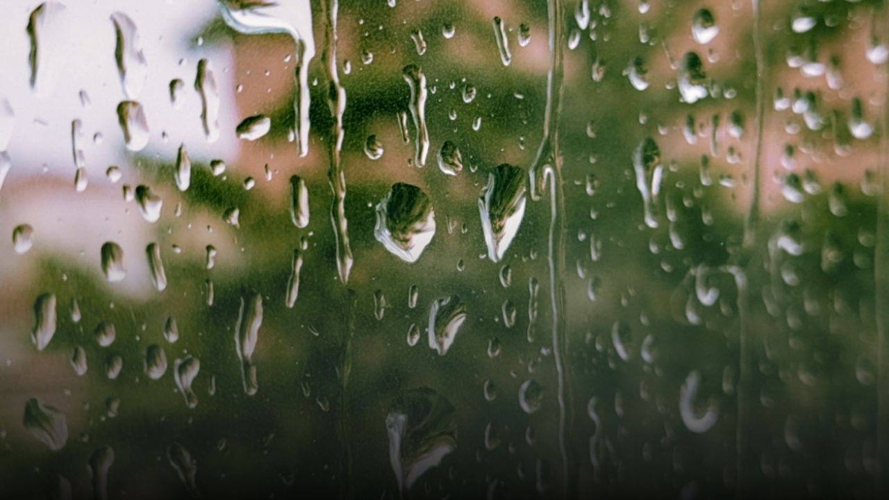 Lluvia y granizo provocan inundaciones en Puebla