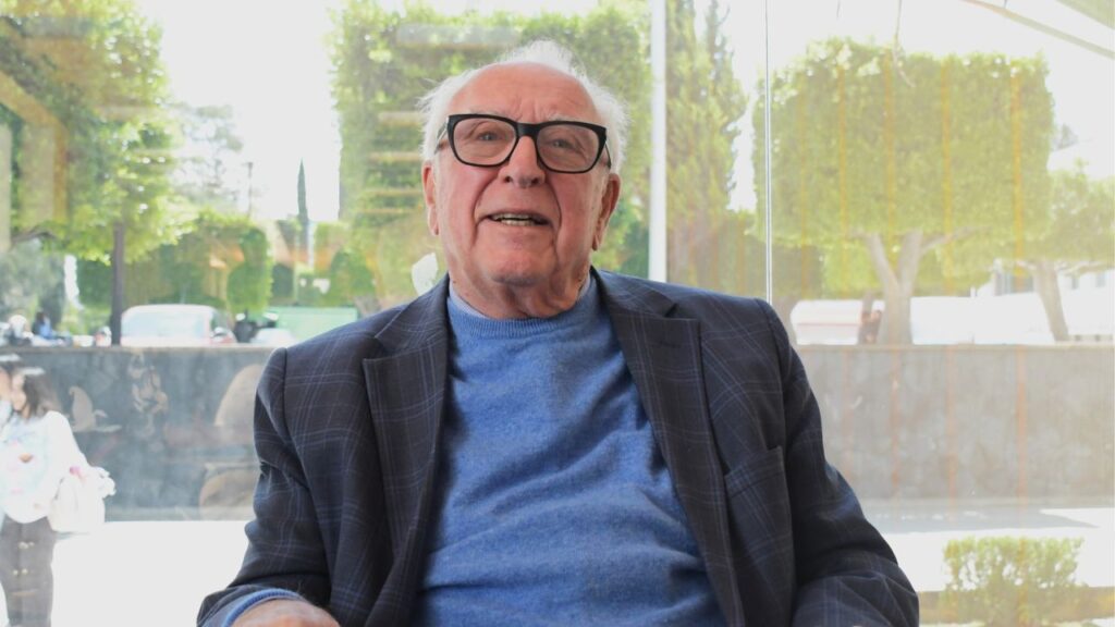 Exdirector del CERN visita y da conferencias en BUAP