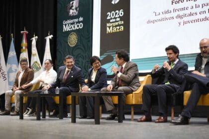 BUAP analiza impacto de dispositivos digitales