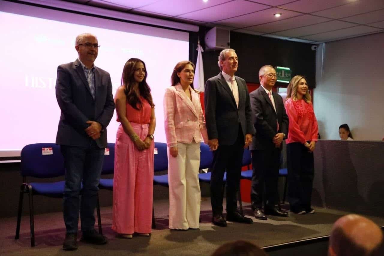 Inauguran conversatorio sobre cáncer de mama en Puebla